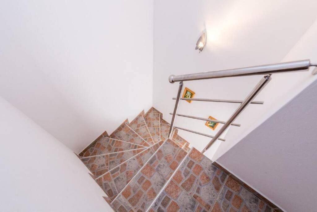 Appartement Tin 2 à Vrbnik Extérieur photo